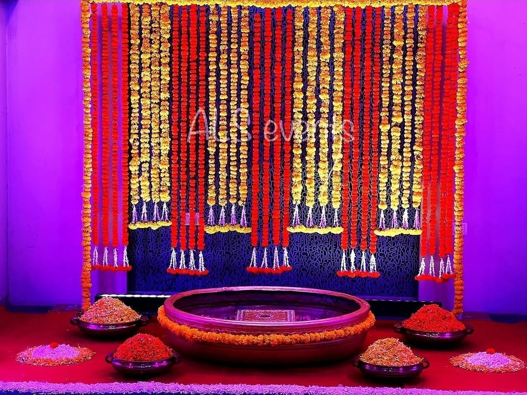 Elegant wedding mandap and floral décor