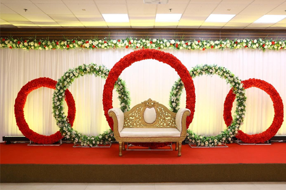 Elegant wedding mandap and floral décor
